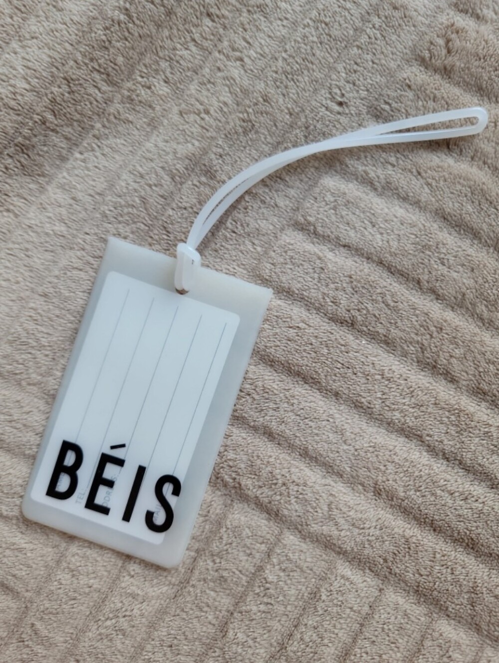 BÉIS Silicone Luggage Tag